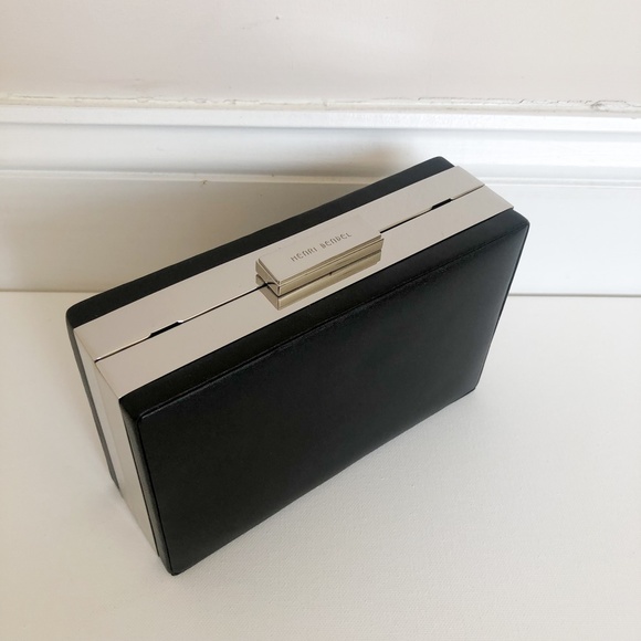 [Henri Bendel] Leather Box Minaudière - Picture 2 of 3